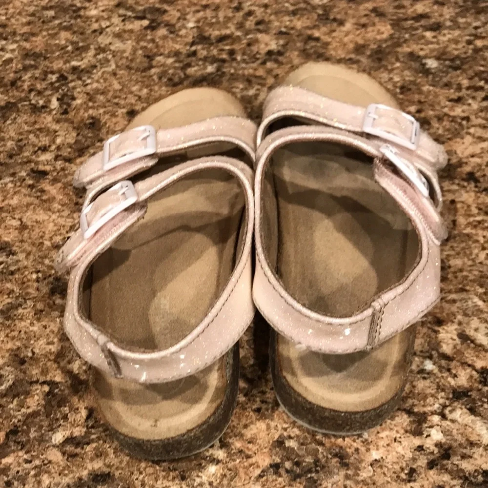 CAT & JACK Girls Reagan Shimmer Footbed Sandals | 11